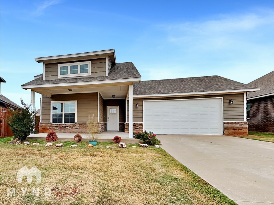 12924 Firerock Cir in Oklahoma City, OK - Building Photo