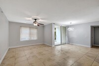 109 Villa Cir, Unit 109 in Boynton Beach, FL - Building Photo - Building Photo