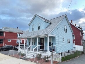 36 Wolcott St in Malden, MA - Building Photo - Building Photo