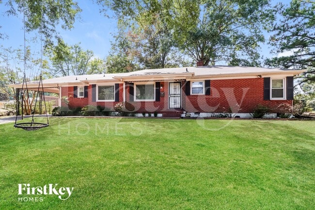 4205 Charleswood Ave in Memphis, TN - Building Photo - Building Photo