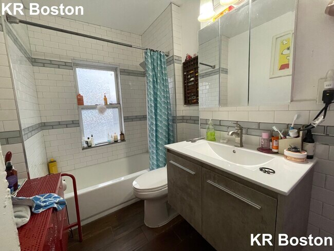 19 Higgins St in Boston, MA - Building Photo - Building Photo