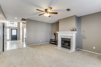 2132 Brookgate Dr in Grapevine, TX - Foto de edificio - Building Photo
