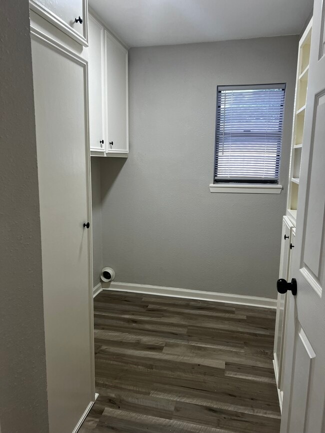 property at 4321 Nicklaus Ln