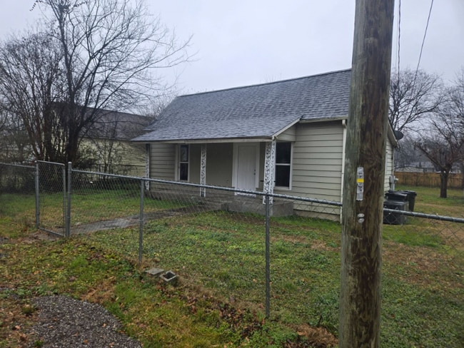 property at 202 W Peachtree St