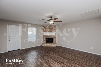 312 Heritage Dr in Crowley, TX - Building Photo - Building Photo