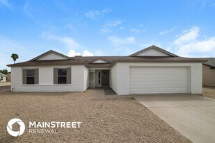 8115 W Krall St in Glendale, AZ - Building Photo