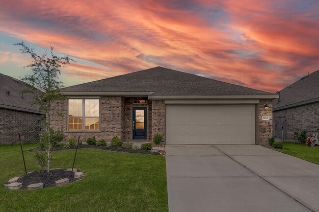 property at 19092 Sonora Chase Dr