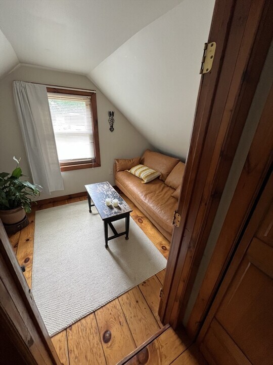 275 Spring St-Unit -2 in Winchendon, MA - Building Photo