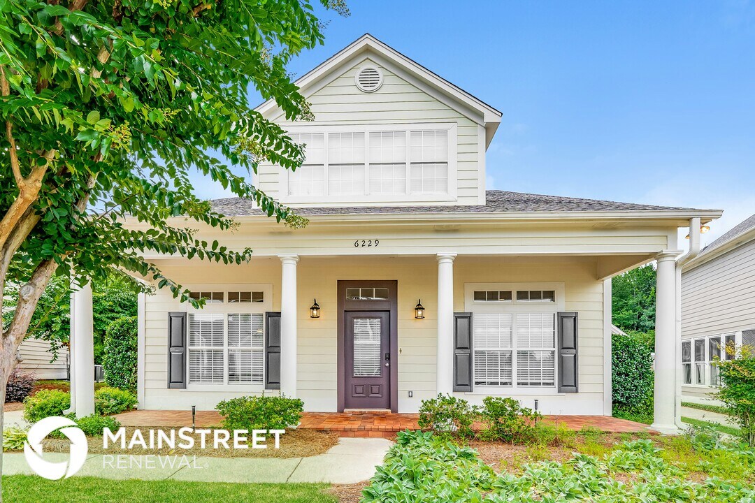 6229 S Clubview Cir in Bessemer, AL - Building Photo