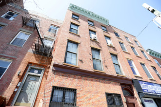 280 Court St in Brooklyn, NY - Foto de edificio - Building Photo