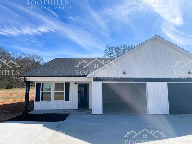 property at 103 Rhoe Cir