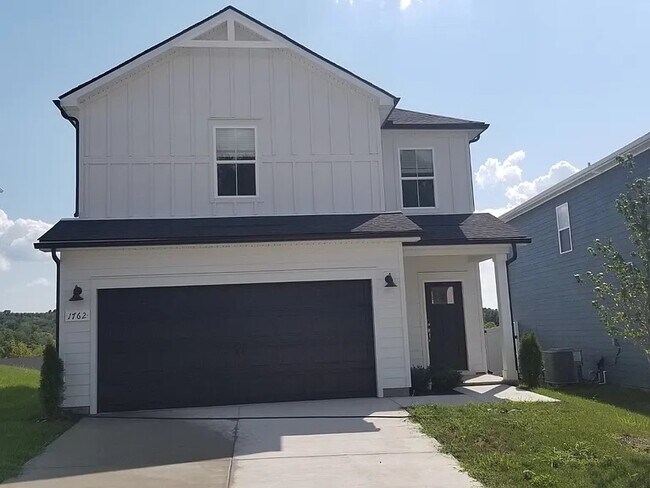 property at 1762 Flora Grv