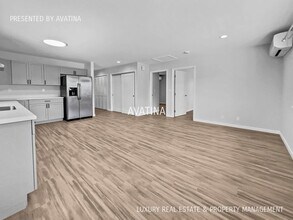 2976 Kamakini St in Honolulu, HI - Building Photo - Building Photo