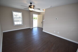 1481 Amberjack Ct in Clarksville, TN - Foto de edificio - Building Photo