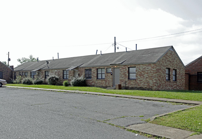 Keltner East Apartments in Memphis, TN - Foto de edificio - Building Photo