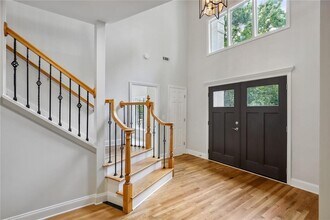 210 Aerie Ct in Sandy Springs, GA - Building Photo - Building Photo