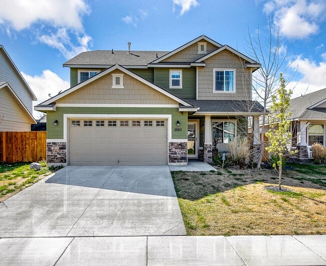 property at 18451 Spicebush Ave
