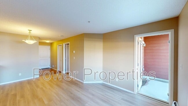 81-1281 Legacy Blvd SE in Calgary, AB - Building Photo - Building Photo