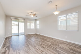 1700 W Loemann Dr in Queen Creek, AZ - Building Photo - Building Photo
