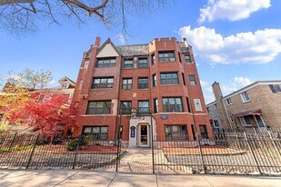 4614 N Paulina St in Chicago, IL - Building Photo