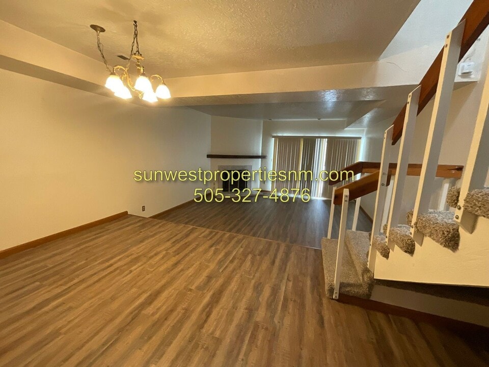 1026 E Navajo in Farmington, NM - Building Photo