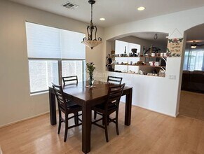 3038 W Trapanotto Rd in Phoenix, AZ - Building Photo - Building Photo