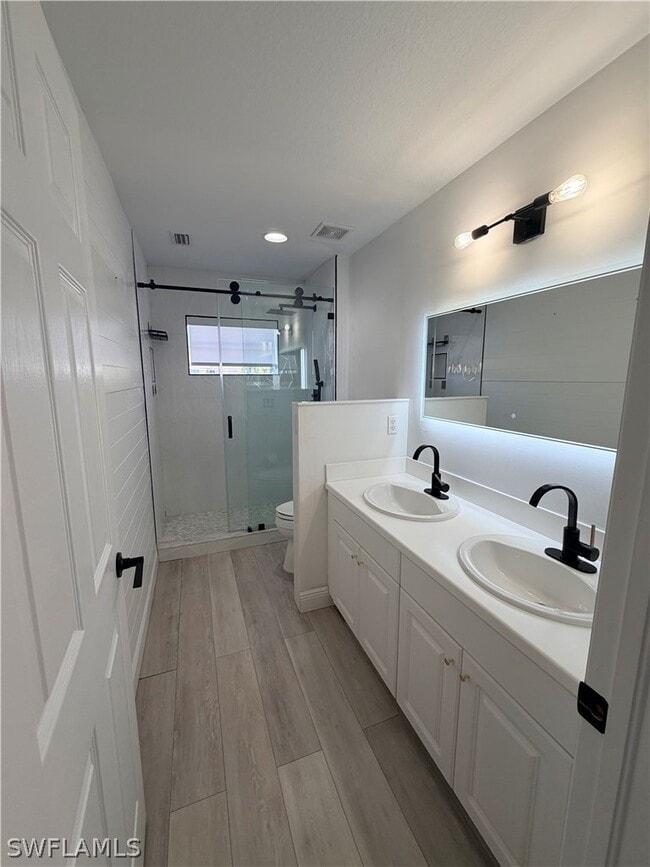 19617 Tesoro Way in Ft. Myers, FL - Building Photo - Building Photo