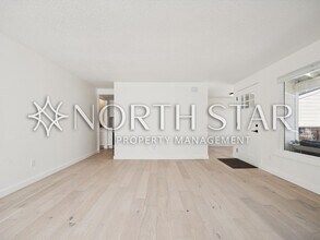 57 Church St in Lake Oswego, OR - Building Photo - Building Photo