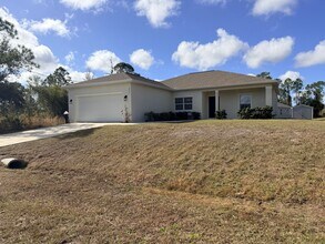2497 Cortland Ave in North Port, FL - Building Photo - Building Photo