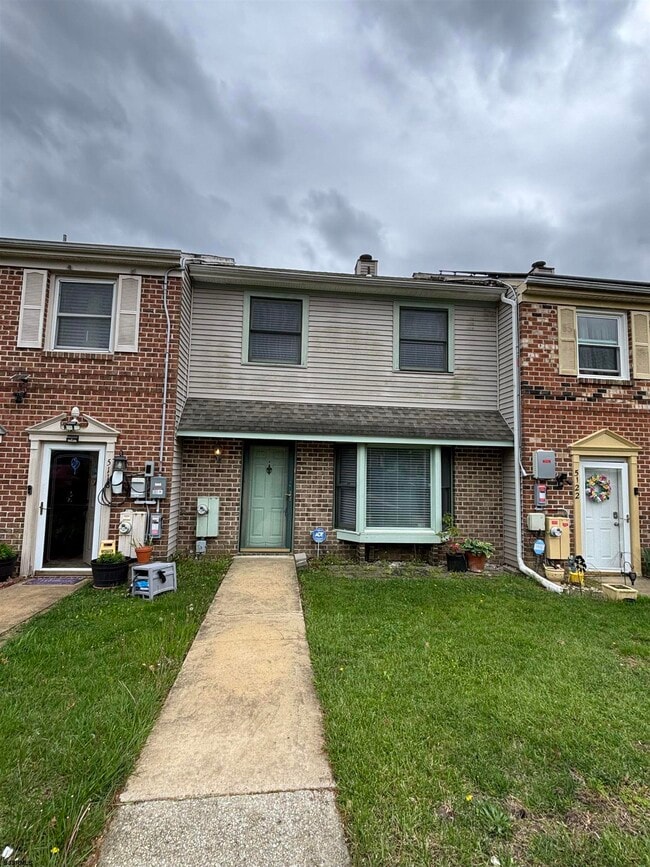 property at 5120 Radnor Ct