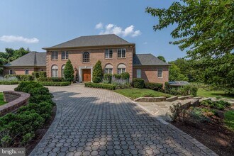 779 Ad Hoc Rd in Great Falls, VA - Building Photo - Building Photo
