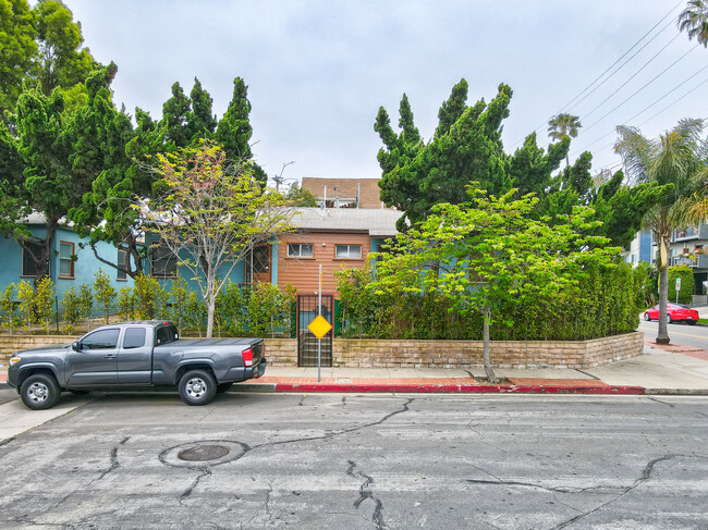 1940 6th St in Santa Monica, CA - Building Photo - Building Photo