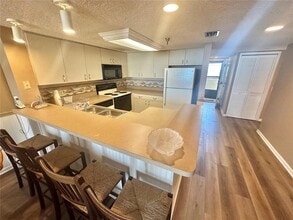 6035 Sea Ranch Dr, Unit 511 in Hudson, FL - Building Photo - Building Photo