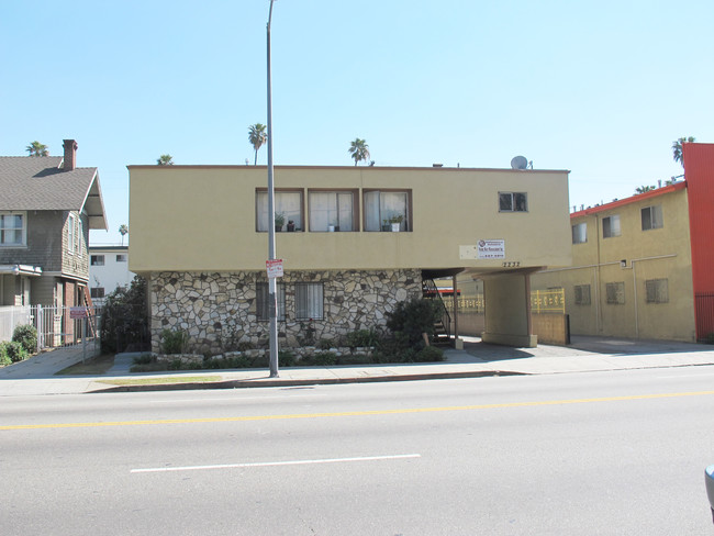 2232 S Western Ave in Los Angeles, CA - Building Photo - Building Photo