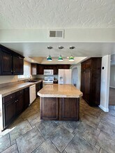 1828 Hermitage Dr in Las Vegas, NV - Building Photo - Building Photo