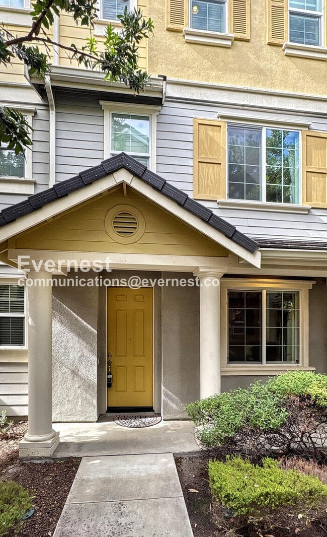 81 Middleton Pl in Hayward, CA - Building Photo - Building Photo