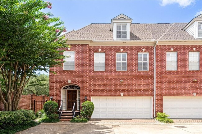 1814 Staffordshire Crescent in Houston, TX - Building Photo - Building Photo
