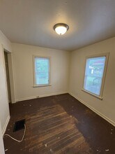 2137 Homestead Dr in Columbus, OH - Foto de edificio - Building Photo