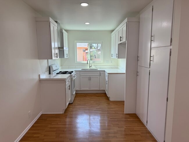632 W Milford St, Unit #B