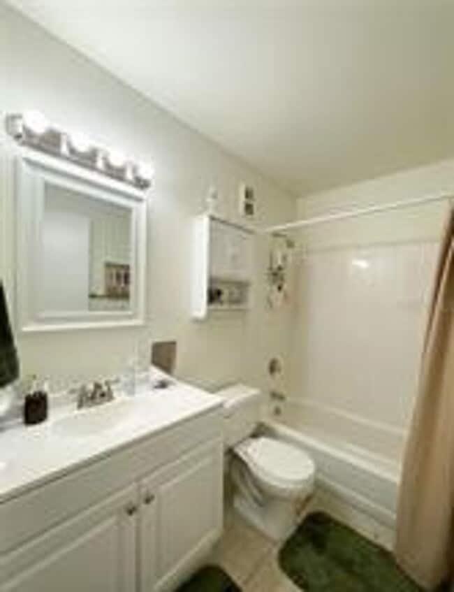 property at 3705 SW 27th St