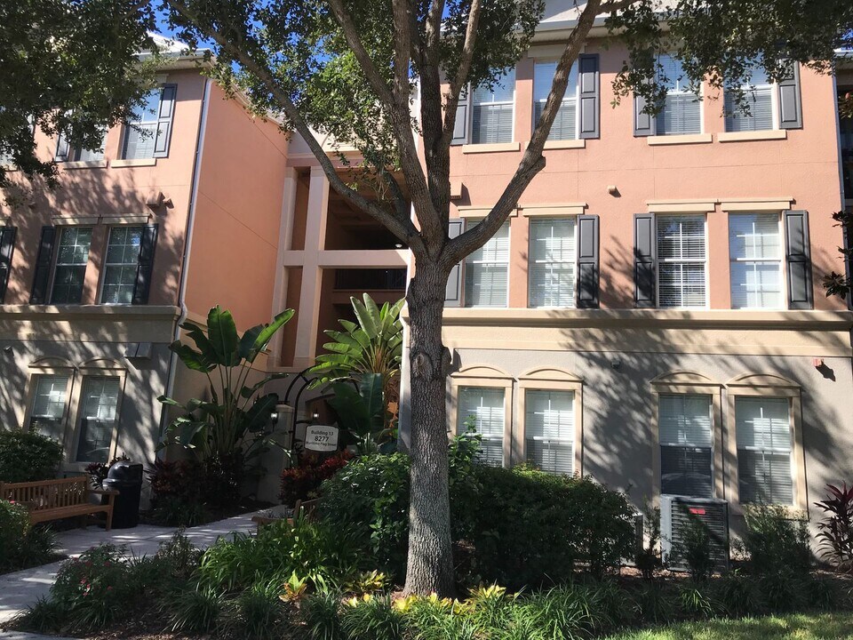 8277 Maritime Flag St in Windermere, FL - Building Photo
