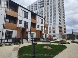 42 All Nations Dr in Brampton, ON - Building Photo