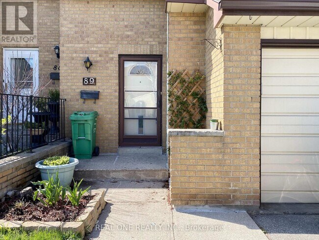 41-41 Mississauga Vly Blvd in Mississauga, ON - Building Photo - Building Photo