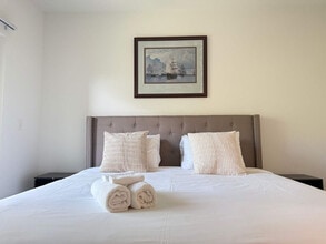 525 Parkway Dr NE in Atlanta, GA - Building Photo - Building Photo
