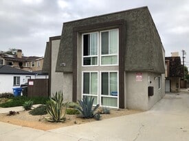 2411 Mathews Ave in Redondo Beach, CA - Building Photo