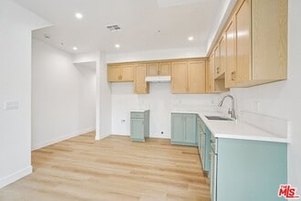 1185 Leighton Ave in Los Angeles, CA - Building Photo - Building Photo