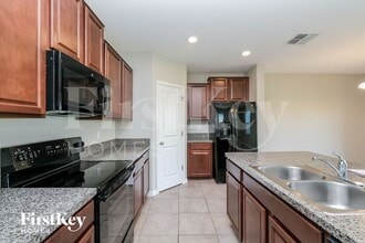 5050 Brickwood Rise Dr in Wimauma, FL - Building Photo - Building Photo