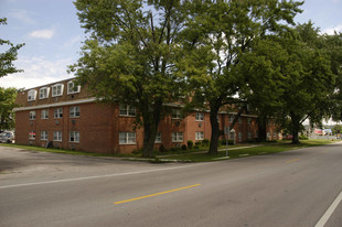 321 W Old Indian Trl Apartments