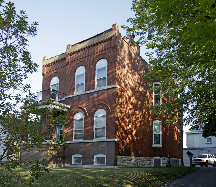 5519 Magnolia Ave in St. Louis, MO - Building Photo