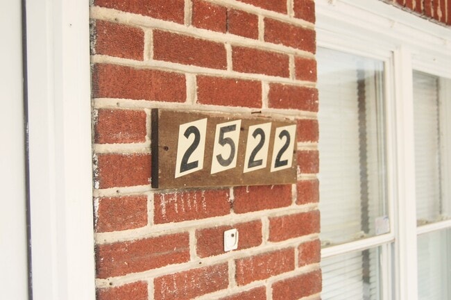 2522 Barclay St in Baltimore, MD - Building Photo - Building Photo